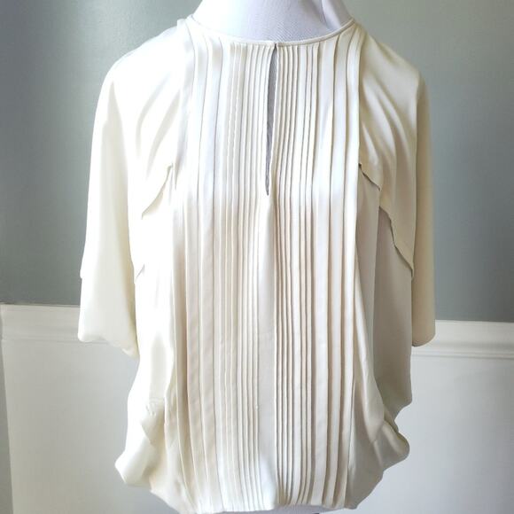 Diane Von Furstenberg Tops - DVF Diane Von Furstenberg SILK Cream Career Blouse Shirt Top Small Lined